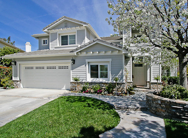 Real Estate Exterior